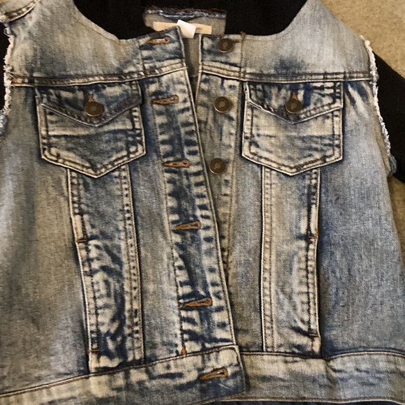 Jean jacket - Picture 2 of 2